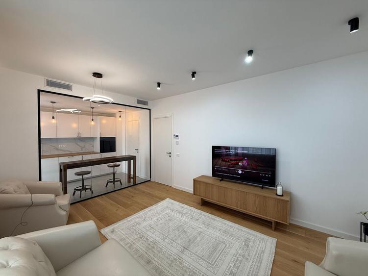 Apartament cu 2 camere decomandat, mobilat în Pipera