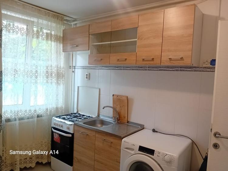 Garsonieră decomandată în Central