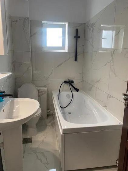 Apartament cu 2 camere decomandat, mobilat în Podul de Fier