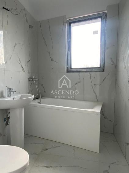 Apartament cu 3 camere decomandat în Giurgiului