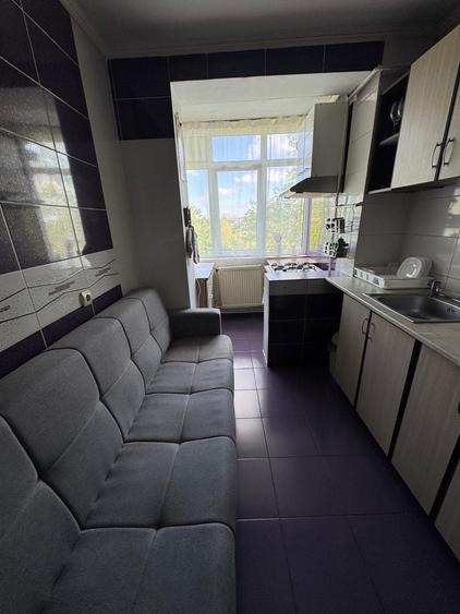 Apartament cu 2 camere semidecomandat, mobilat în Micro 16