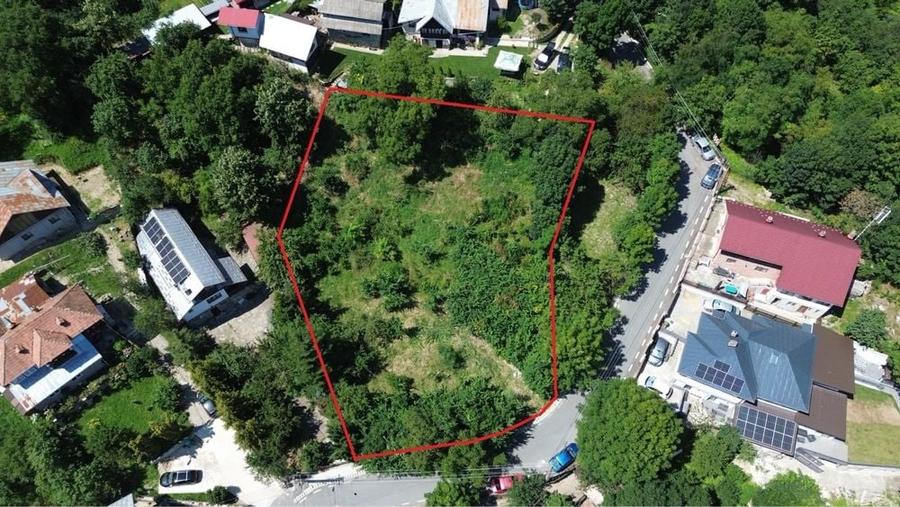 Teren 1.400 mp Comarnic, Ghiosesti | Panorama munti | Utilitati | Proiect turistic | Proprietar - 1