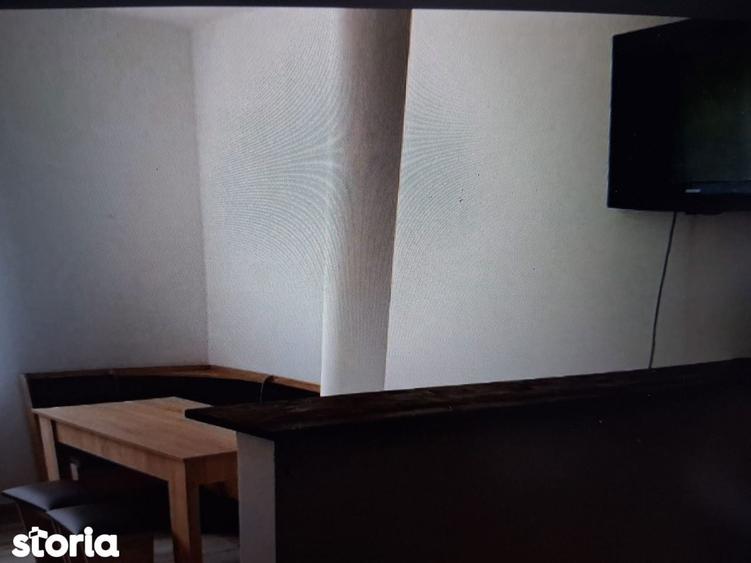 Apartament cu 2 camere decomandat în Tei