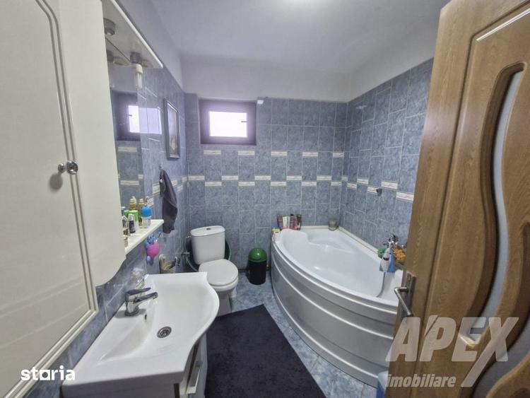 Casă cu 3 camere cu Teren 400 Mp în Central