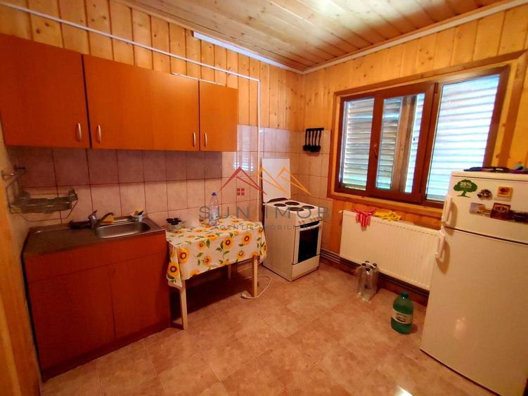Casă individuală cu 4 camere cu Teren 671 Mp în Șotrile