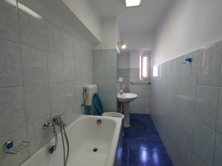 Apartament cu 2 camere decomandat în Unirii