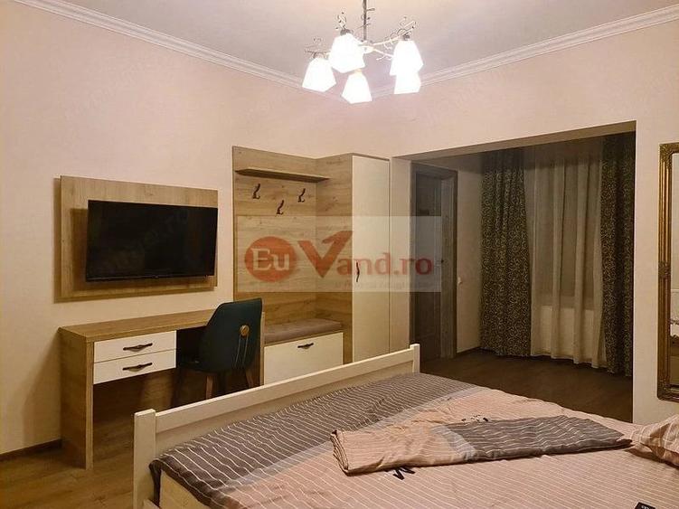 Casă cu 7 camere cu Teren 300 Mp în Faleză