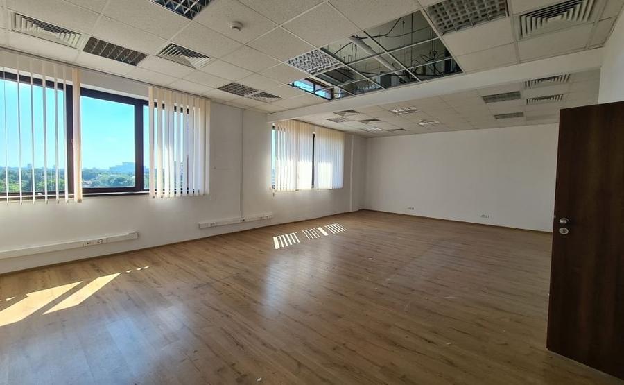 Birou, de 30,000 mp, în Politehnica