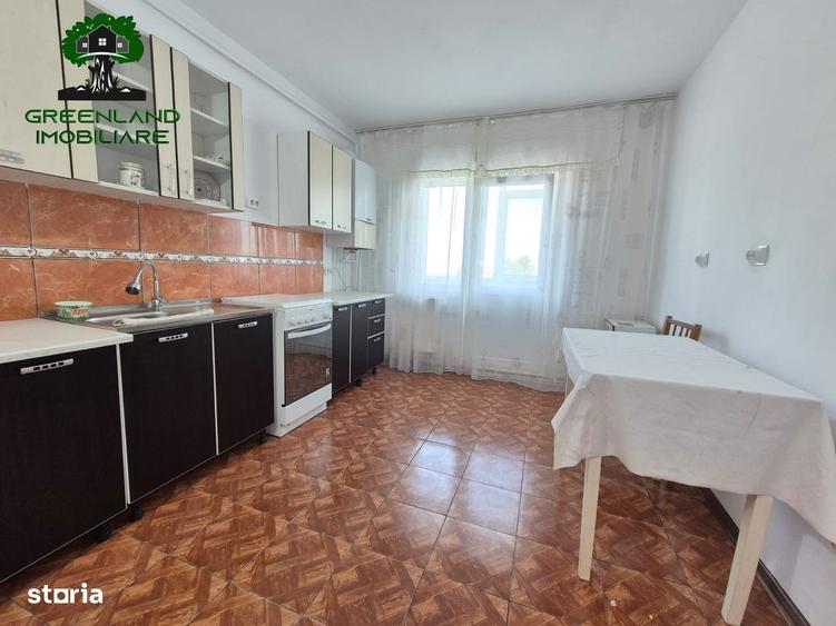 Apartament cu 3 camere decomandat în Frumoasa