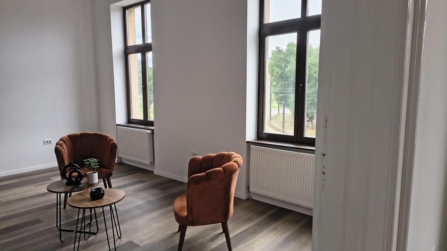 Birou, de 300 mp, în Central