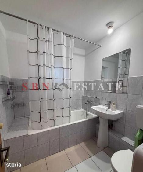 Apartament cu 2 camere semidecomandat, mobilat în 1 Mai