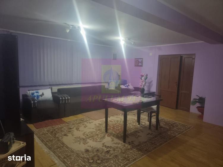 Casă cu 7 camere cu Teren 1500 Mp în Brănești