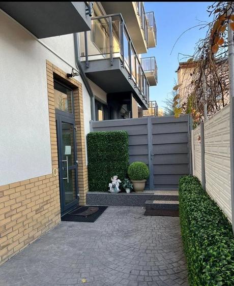 Apartament cu 2 camere decomandat, mobilat în Grivița