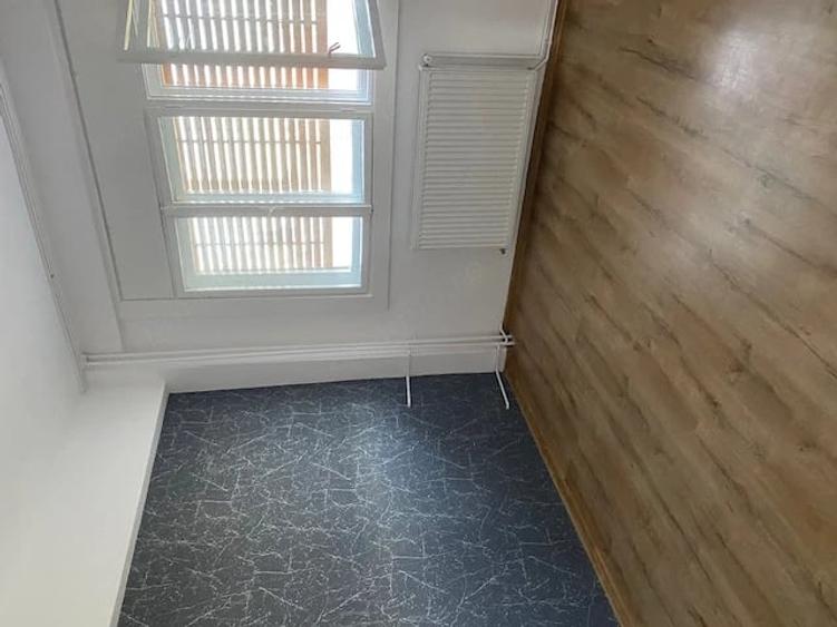 Apartament cu 3 camere decomandat în P-ța Unirii