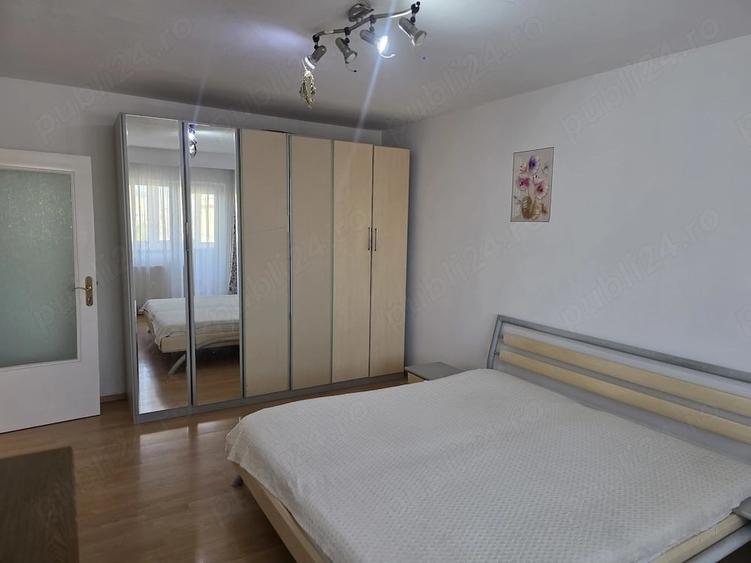 Apartament cu 3 camere decomandat în Dorobanți