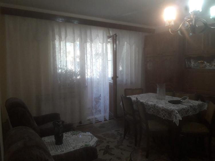 Apartament cu 4 camere decomandat în George Enescu