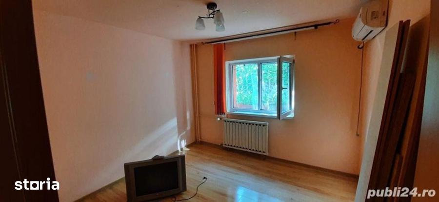 Apartament cu 3 camere decomandat în 13 Septembrie