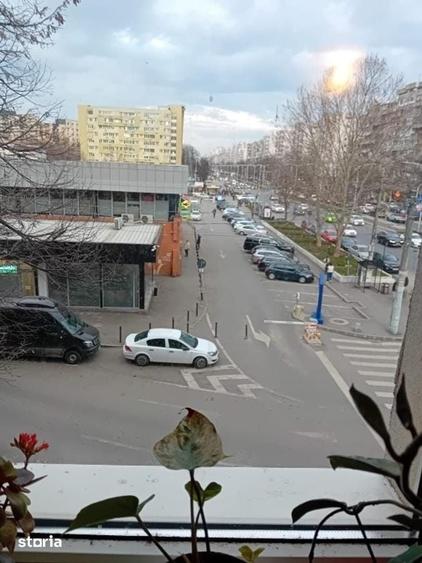 Apartament cu 4 camere în Militari
