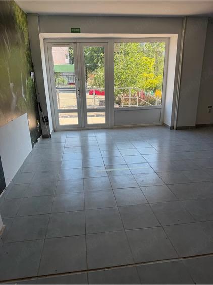 Spațiu comercial, de 72 mp, în Dallas