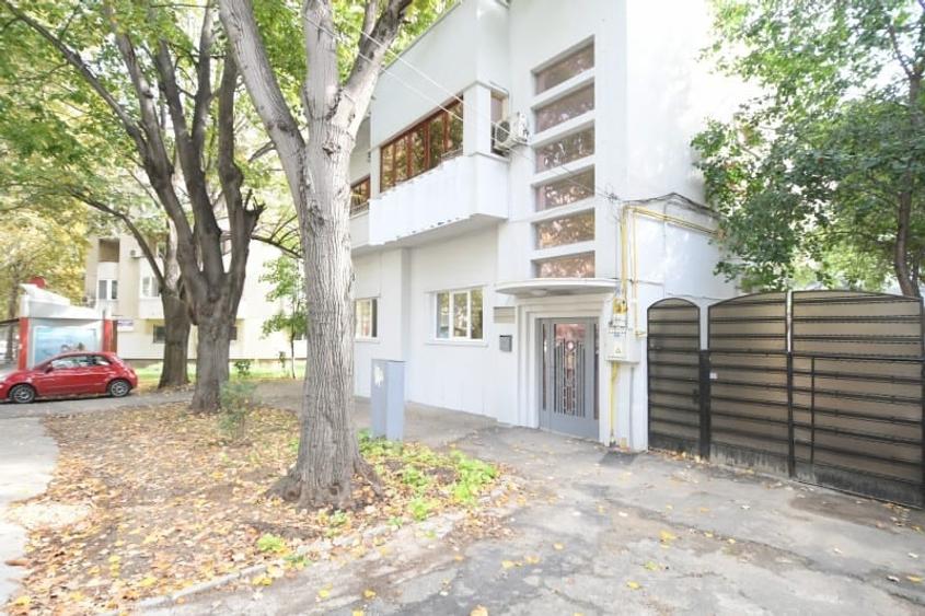 Birou, de 330 mp, în Capitol