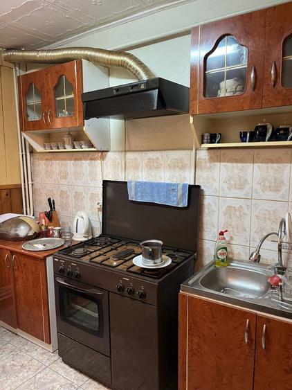 Apartament cu 4 camere decomandat în Central