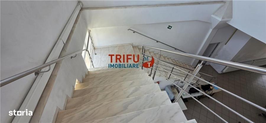 Spațiu comercial, de 370 mp, în Central