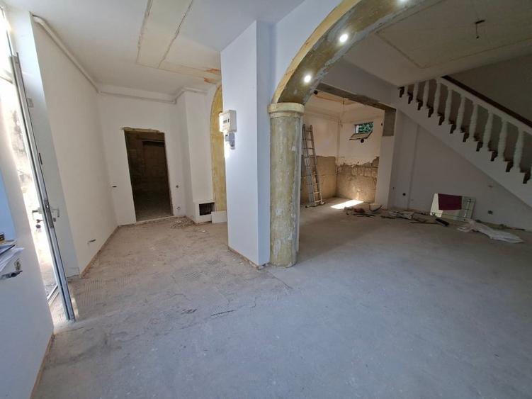 Casă cu 4 camere cu Canalizare în Calea Călărașilor