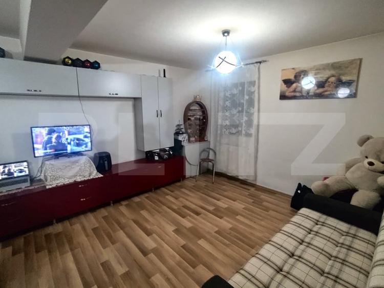 Casă individuală cu 4 camere cu Canalizare în Horpaz