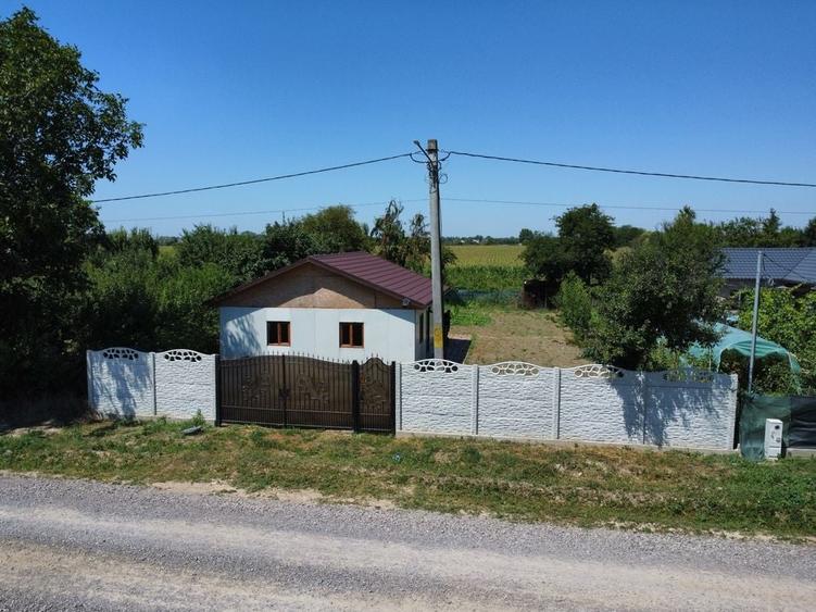 Casă cu 3 camere în Vărsătura