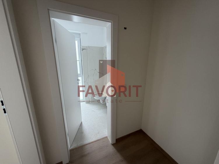 Apartament cu 3 camere decomandat în Aradului