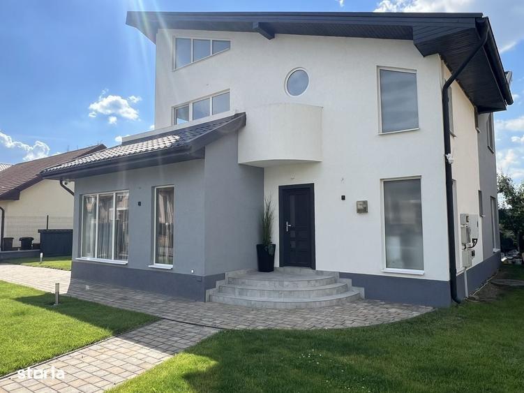 Casă cu 4 camere în Sângeorgiu de Mureș