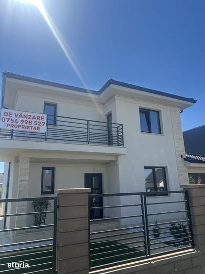Casă cu 4 camere cu Teren 605 Mp în Moșnița Nouă