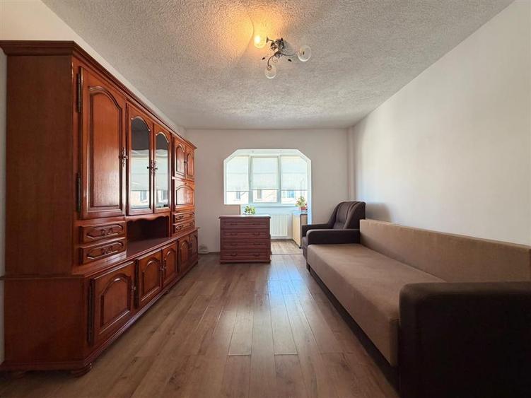 Apartament cu 2 camere semidecomandat în Bartolomeu