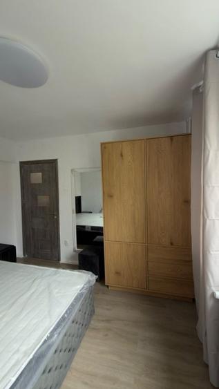 Apartament cu 2 camere semidecomandat în Berceni