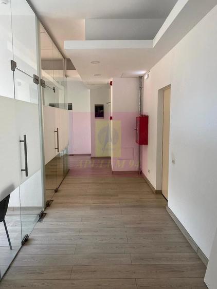 Spațiu comercial, de 30 mp, în Vitan