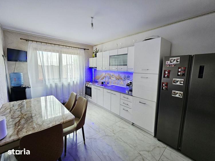Vila 6 camere la intrare in Dobreni - 13