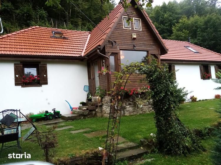 Casă cu 3 camere cu Teren 1800 Mp în Certeju de Sus