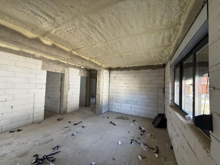 Casă cu 3 camere în Cihei