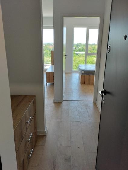 Apartament cu 2 camere decomandat, mobilat în Central