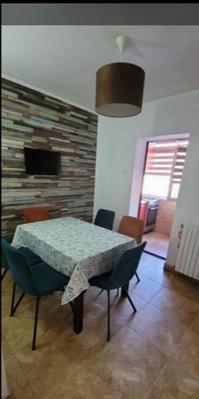 Apartament cu 2 camere decomandat în Inel II