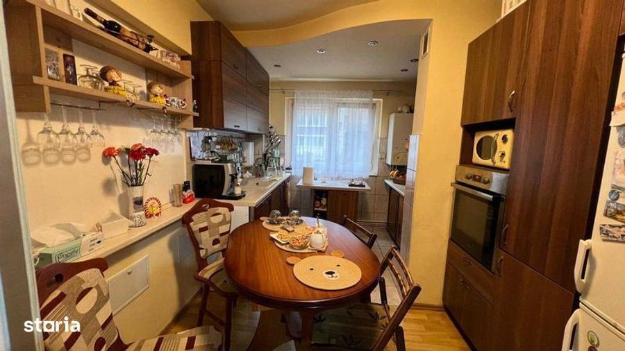 Apartament cu 2 camere decomandat în Răcădău