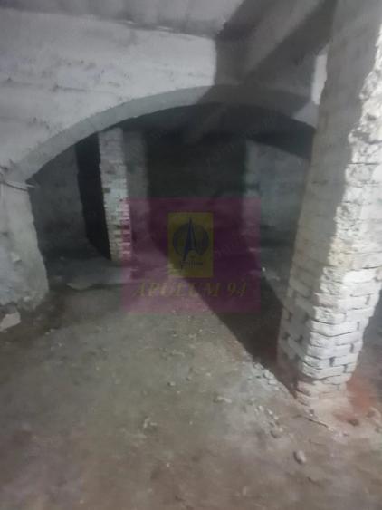 Casă cu 4 camere cu Teren 332 Mp în Central