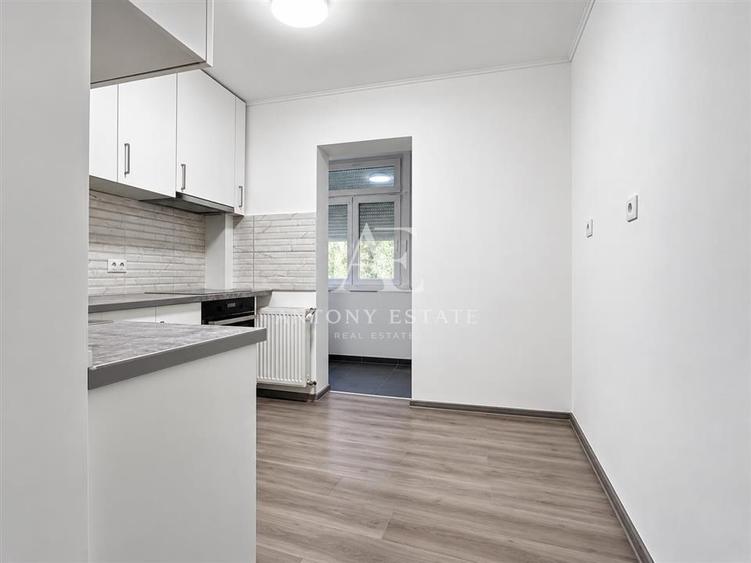 Apartament cu 3 camere decomandat în Decebal