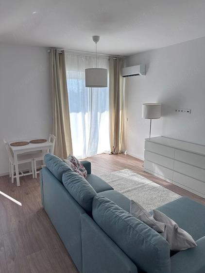 Apartament cu 2 camere semidecomandat în Colentina