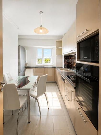 Apartament cu 3 camere decomandat, mobilat în Complex Studențesc