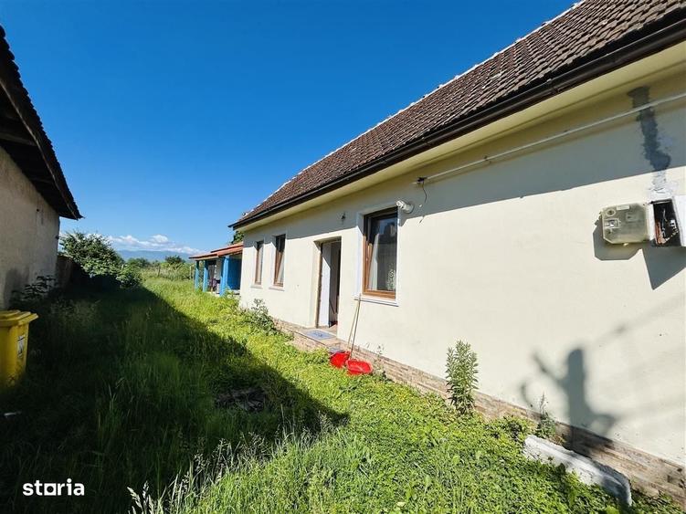 Casă cu 4 camere cu Teren 626 Mp în Central