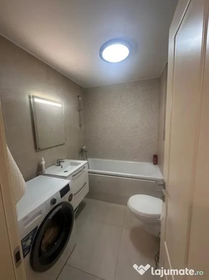 Apartament cu 3 camere decomandat în Calea Severinului