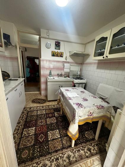 Apartament cu 2 camere decomandat în Buzaului