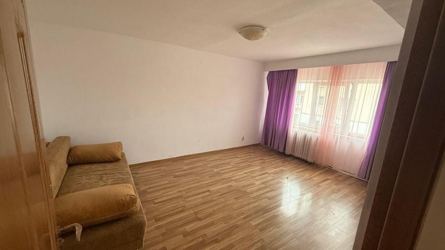Apartament 2/3 camere zona micro - 3