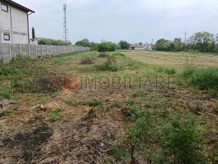 Par?a | Teren intravilan 1.230 mp | Vatra sat | Utilita?i la strada | Investi?ie* - 2